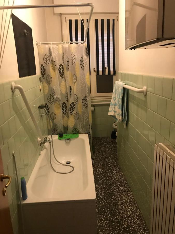 Appartamento 4 Posti Letto In Zona Tranquilla E Ben Servita, Un Matrimoniale E Un Divano Letto Matrimoniale Facebook Massimo Bobo Aquili Bologna Exteriör bild